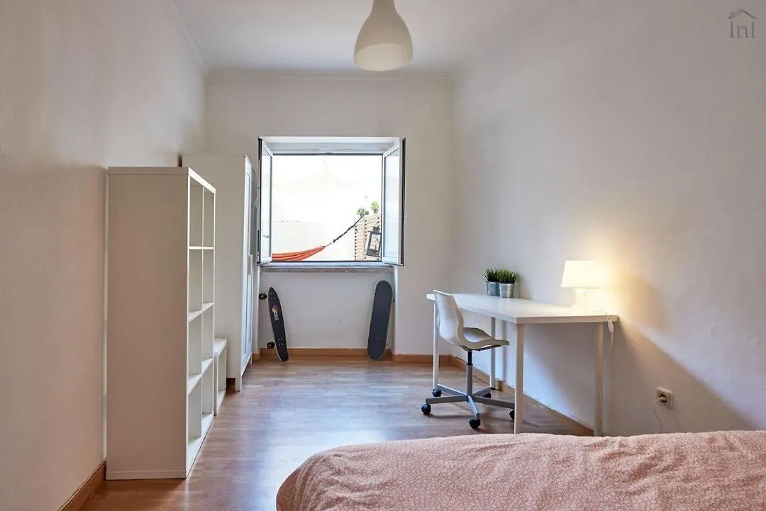 2 Bedroom Apartment In Alameda Lisboa